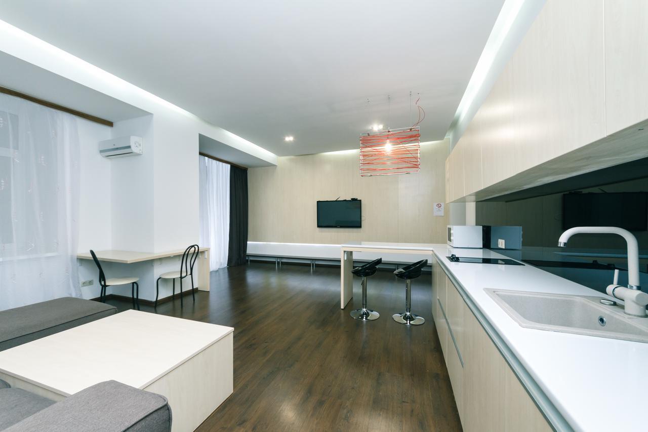 Kreschatik 21 With Terrace 2br Киев